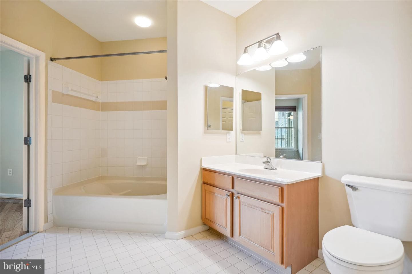 2465 Army Navy Drive #1-306 photo 19