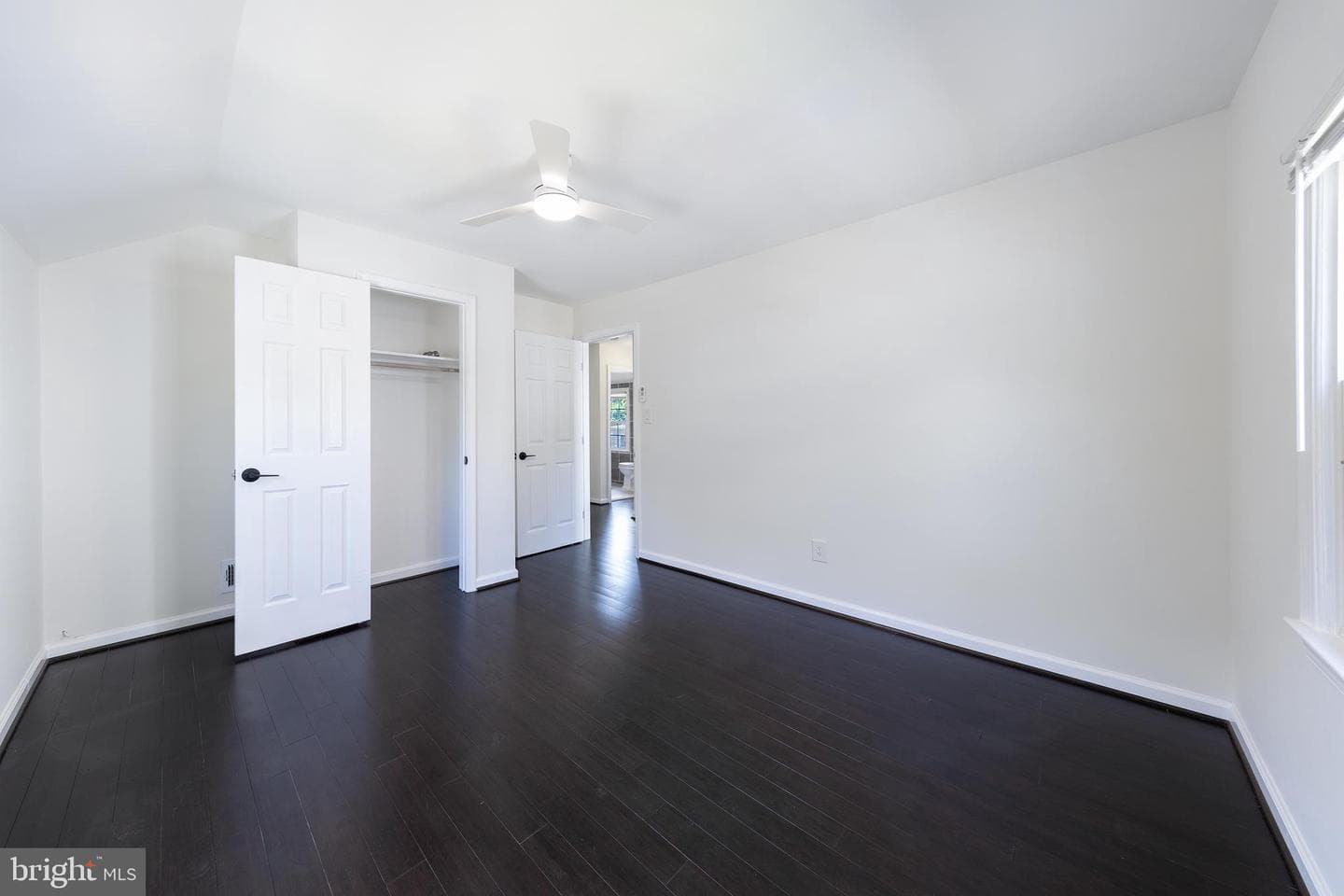 2822 Lorcom Lane photo 19