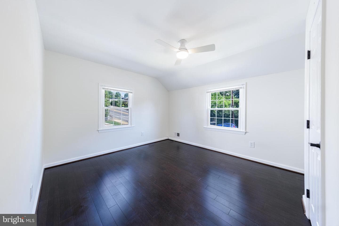 2822 Lorcom Lane photo 20
