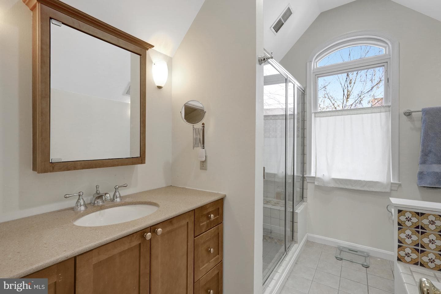 2517 N Jefferson Street photo 21