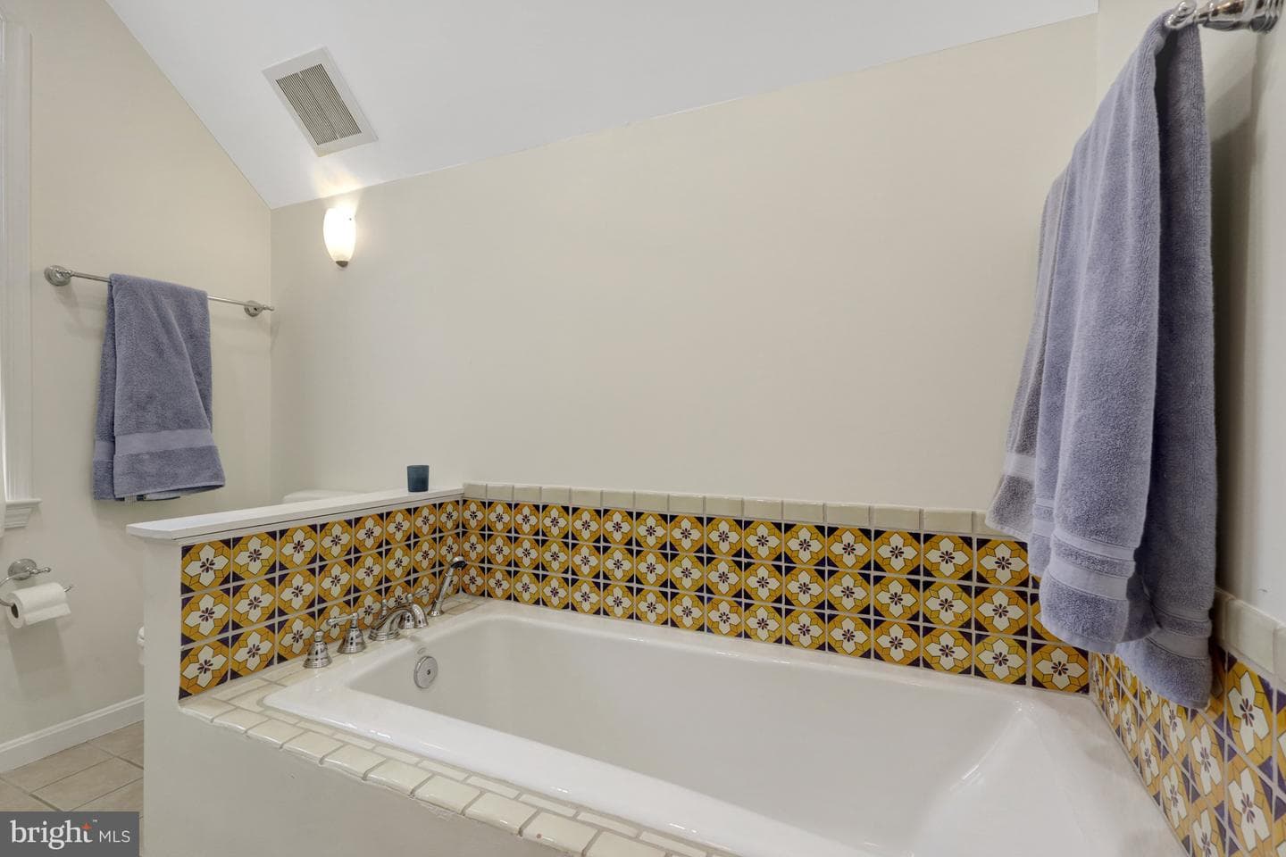 2517 N Jefferson Street photo 23