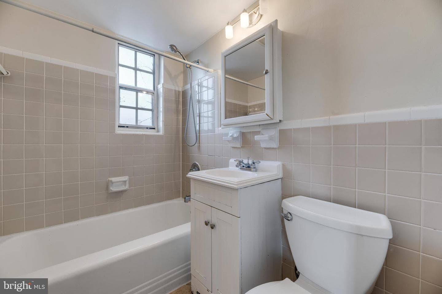 2104 N Scott Street #33 photo 9