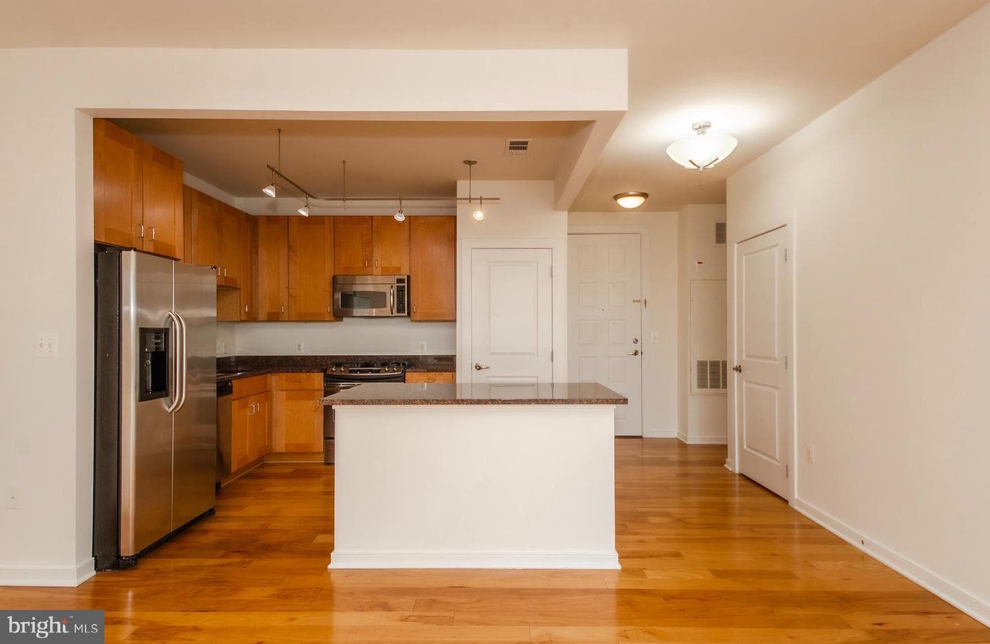 2200 N Westmoreland Street #401 photo 7