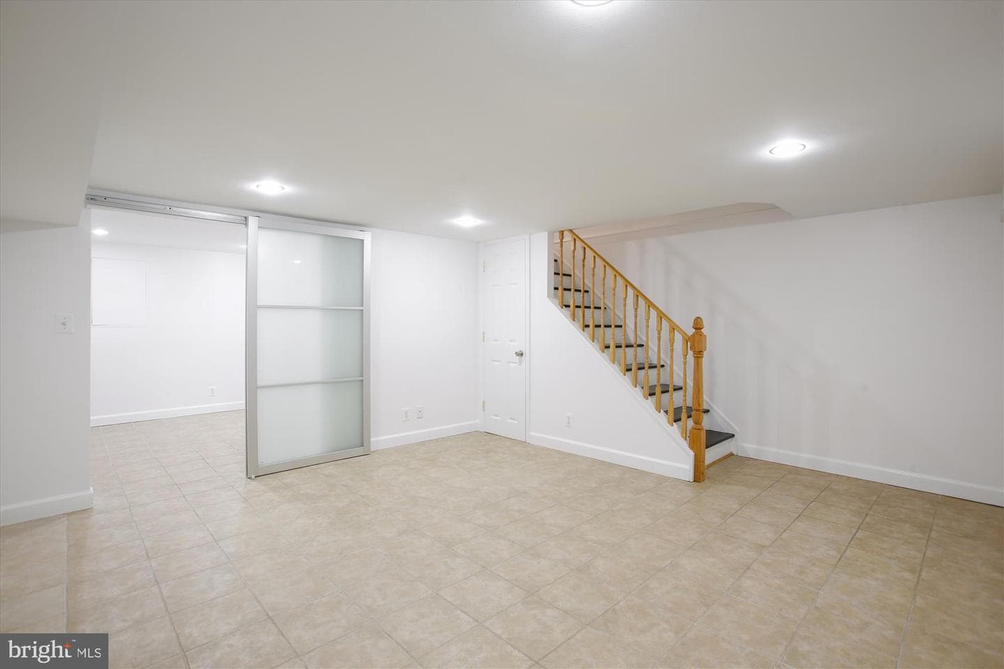 2858 S Abingdon Street photo 26