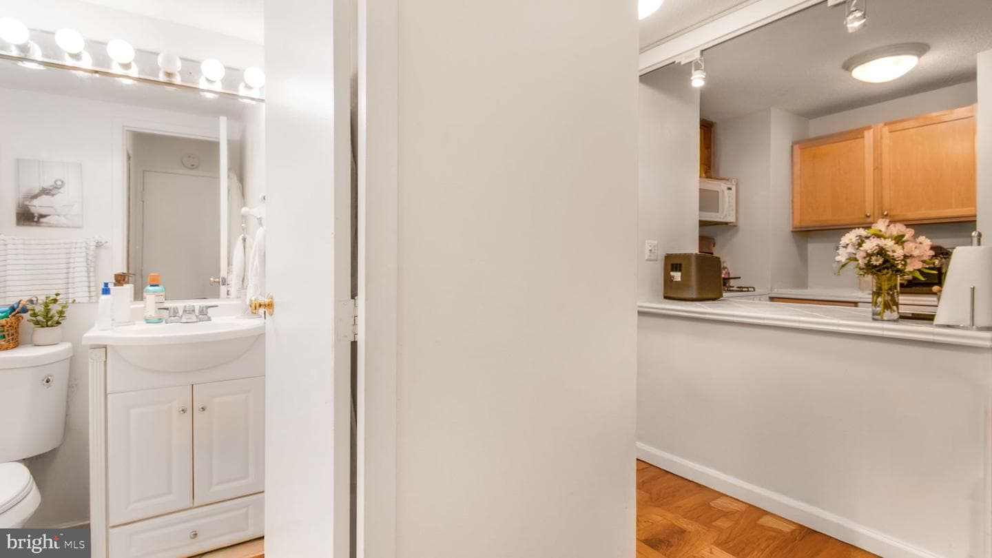 2030 N Adams Street #1109 photo 11
