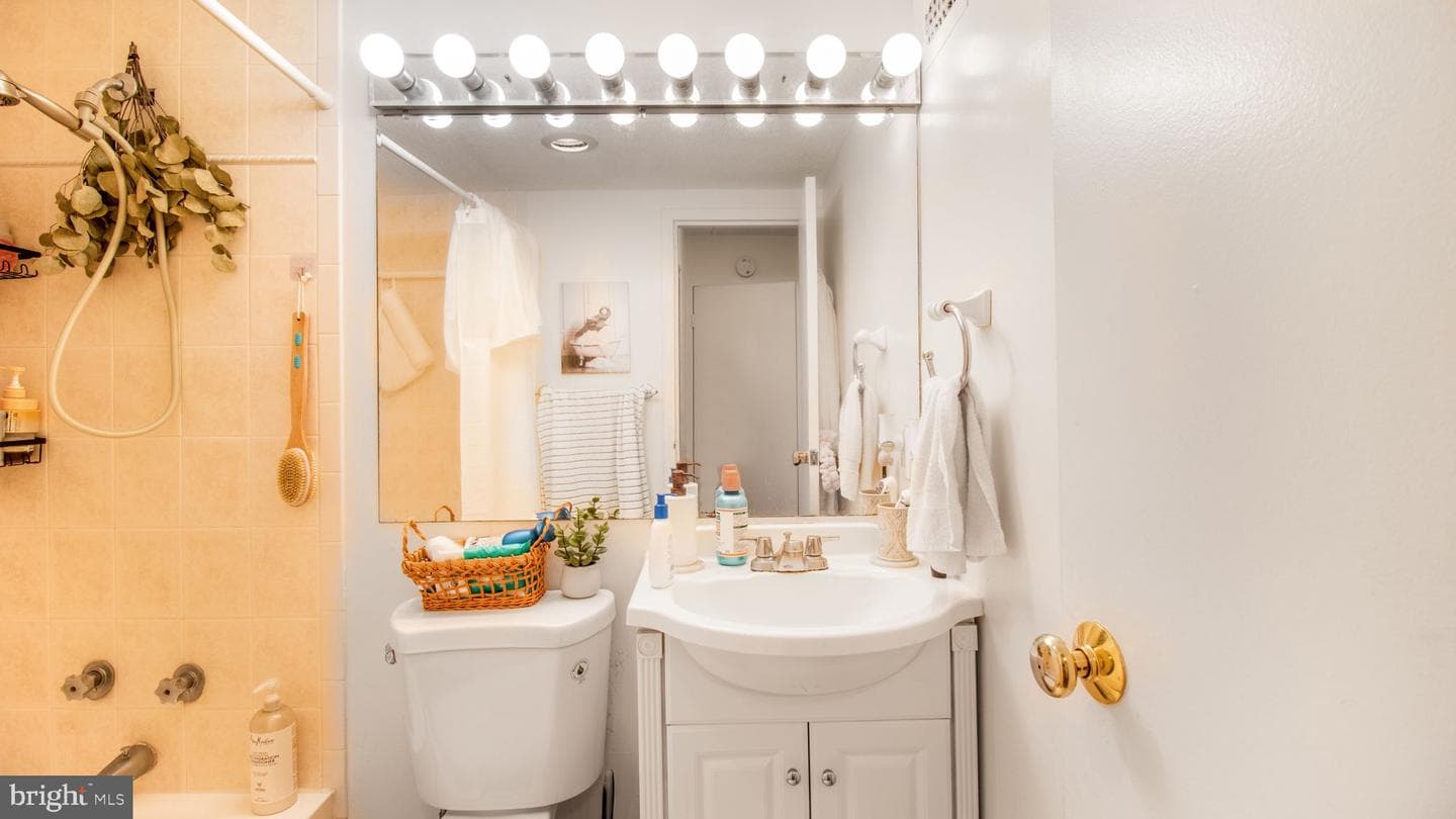 2030 N Adams Street #1109 photo 12
