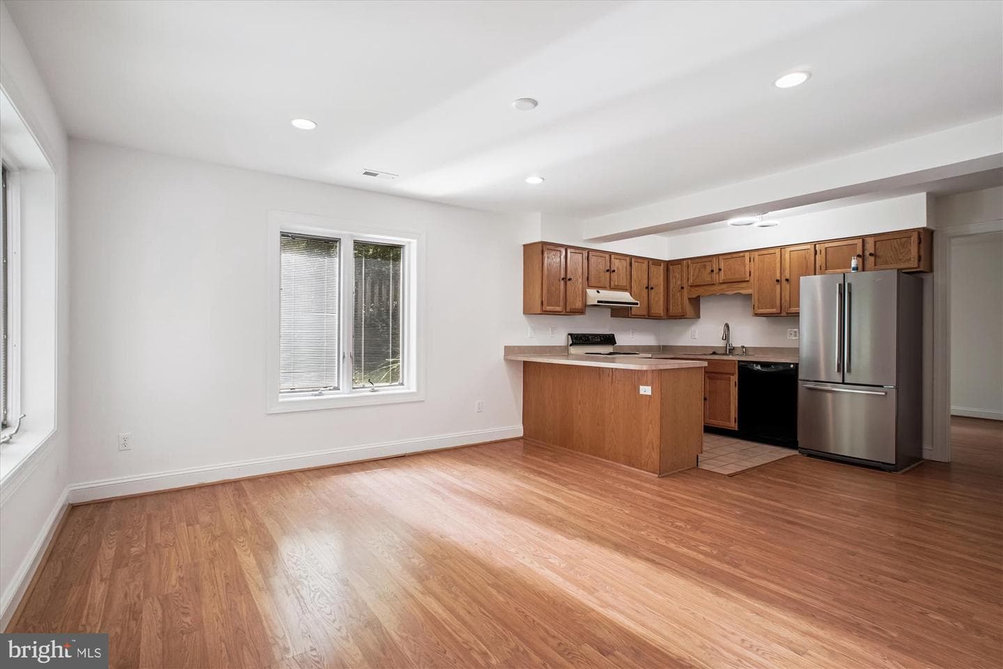 3909 30th Street N photo 45
