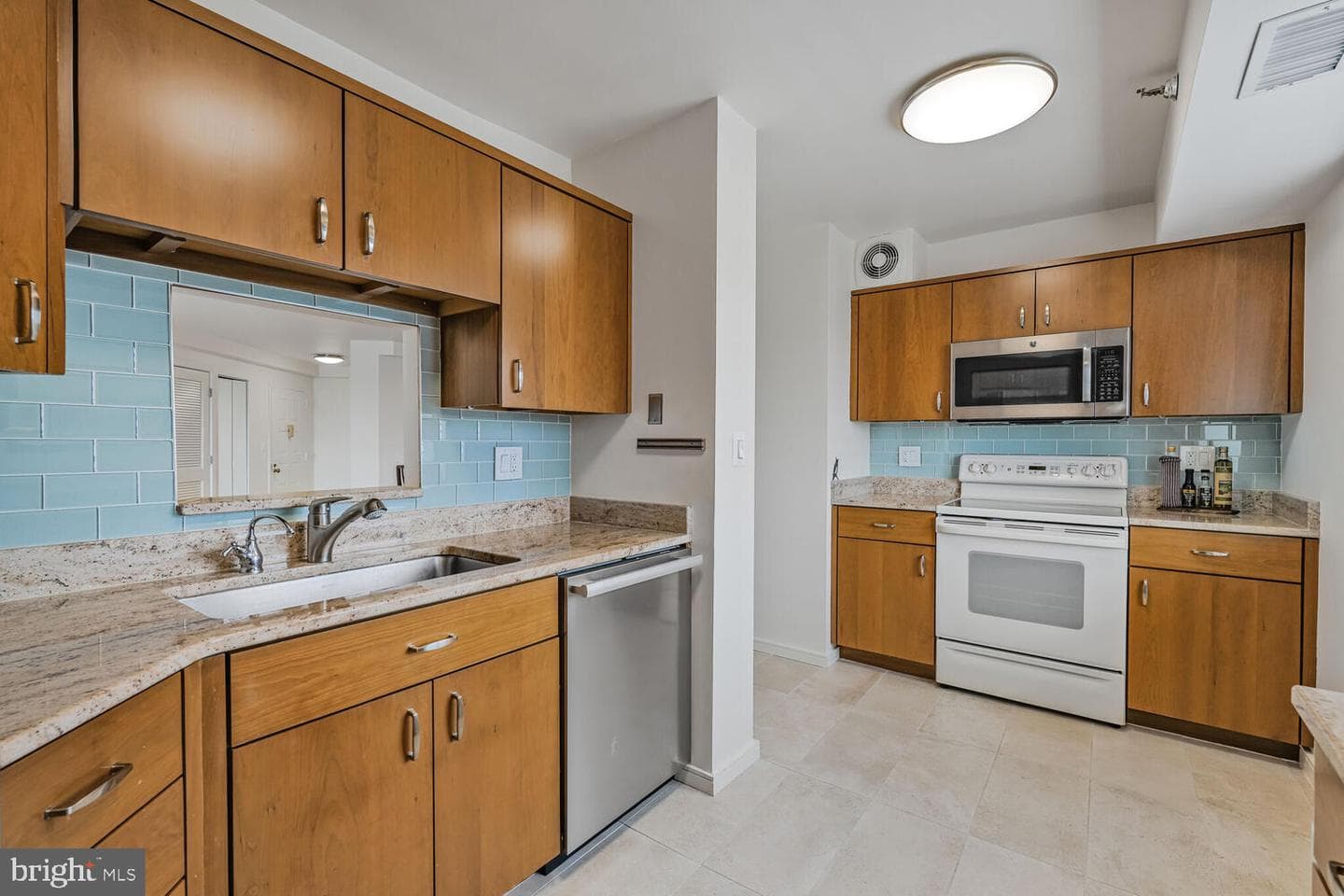 900 N Stafford Street #2330 photo 18