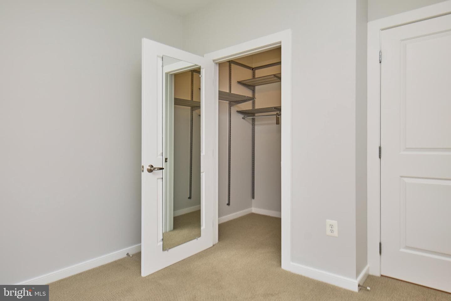 2200 N Westmoreland Street #330 photo 17