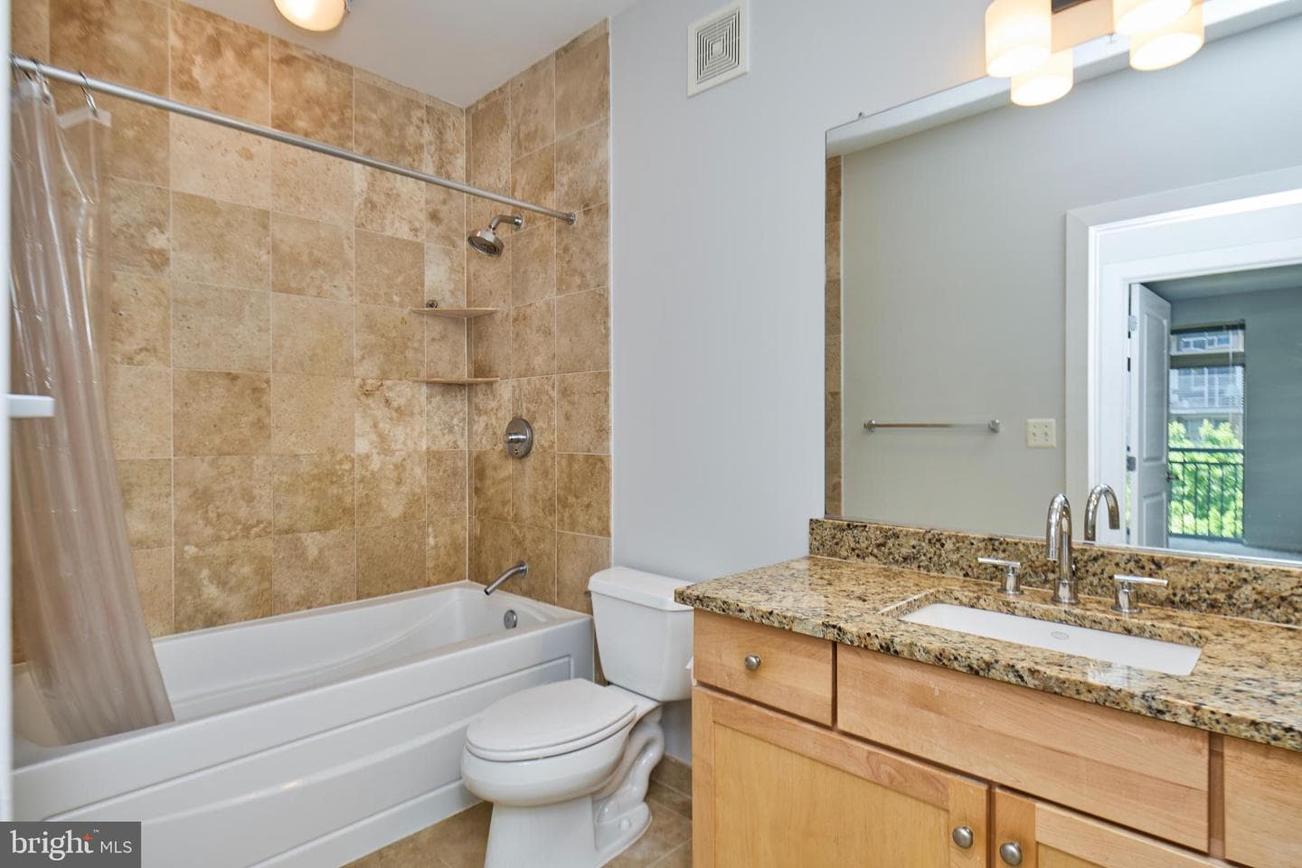 2200 N Westmoreland Street #330 photo 18