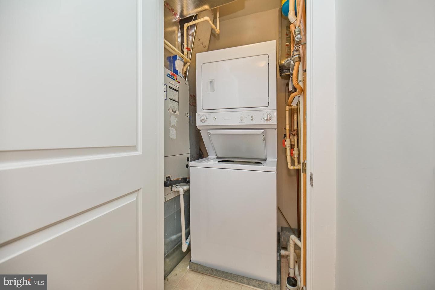 2200 N Westmoreland Street #330 photo 21