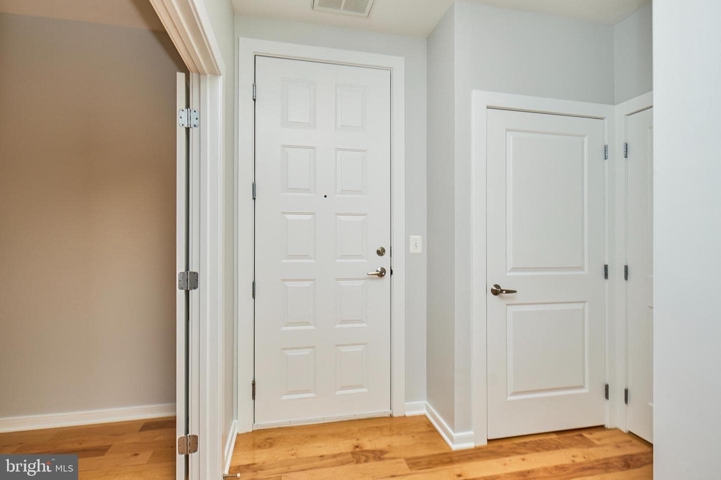 2200 N Westmoreland Street #330 photo 6