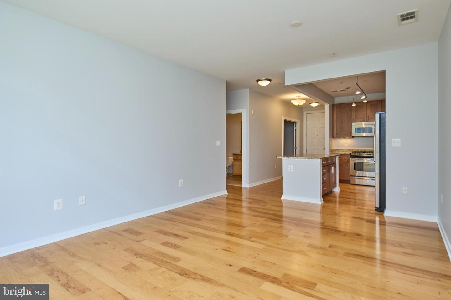 2200 N Westmoreland Street #330 photo 9
