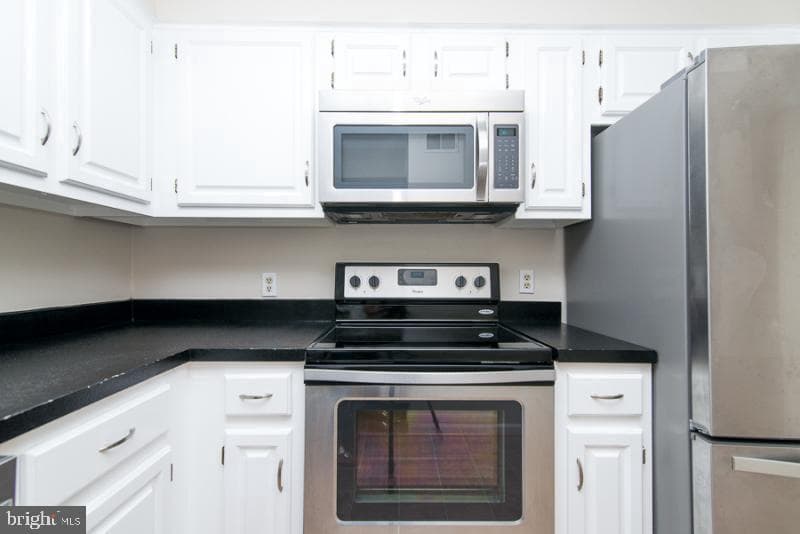 2923 S Woodstock St #d photo 7