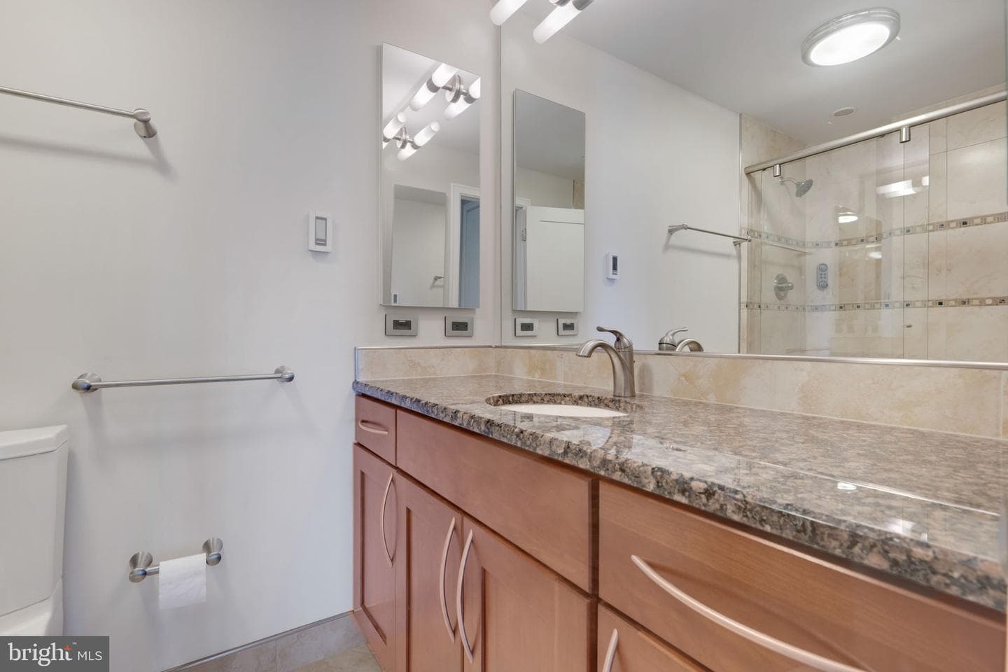 1600 N Oak Street N #1823 photo 13