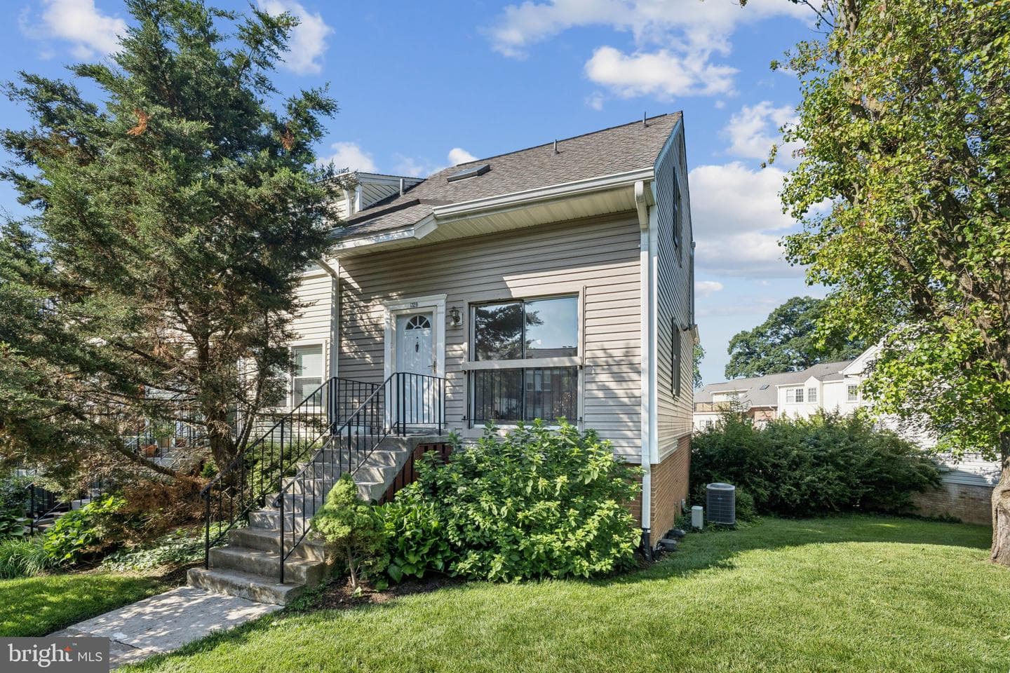 132 N Bedford Street #b photo 3