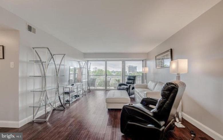 1300 Army Navy Drive #803 photo 17