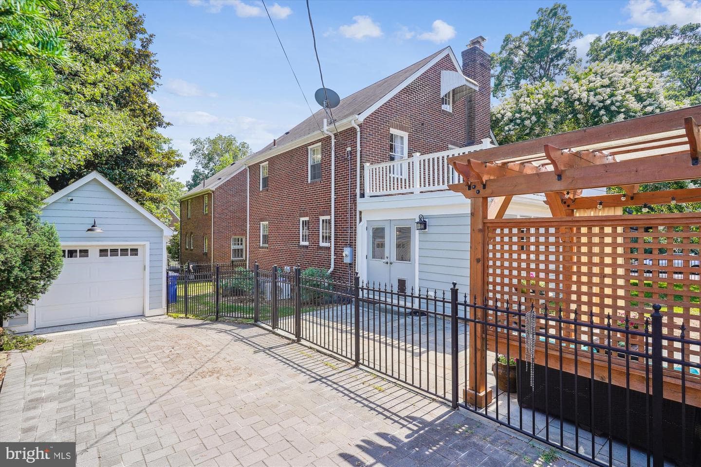 133 N Highland Street N photo 27