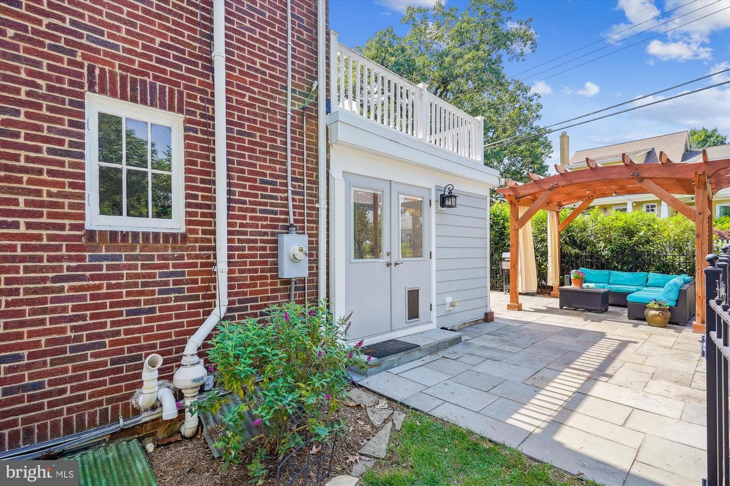 133 N Highland Street N photo 30