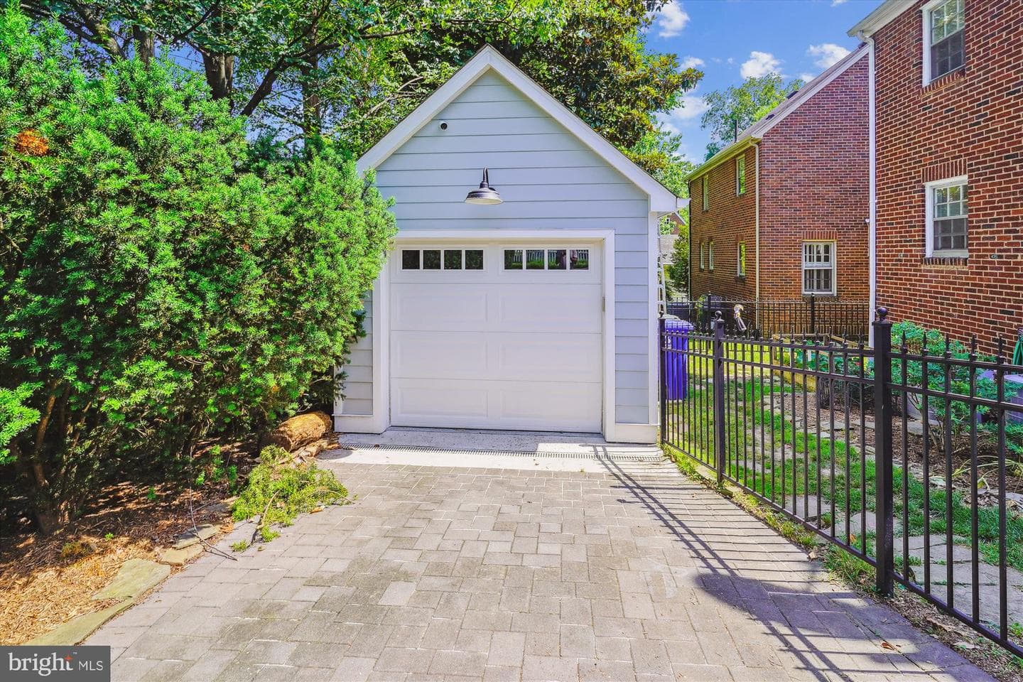 133 N Highland Street N photo 31