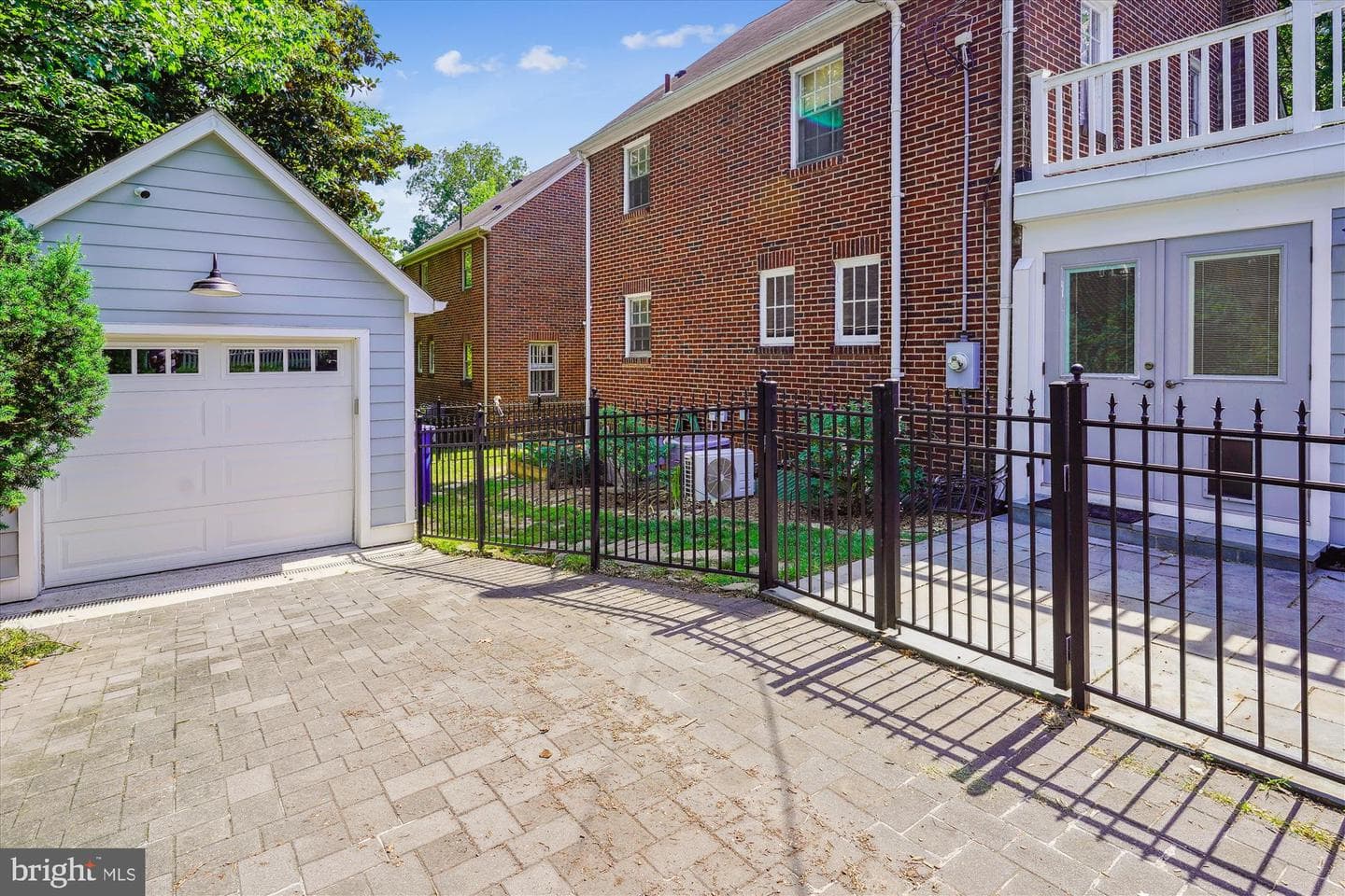 133 N Highland Street N photo 32