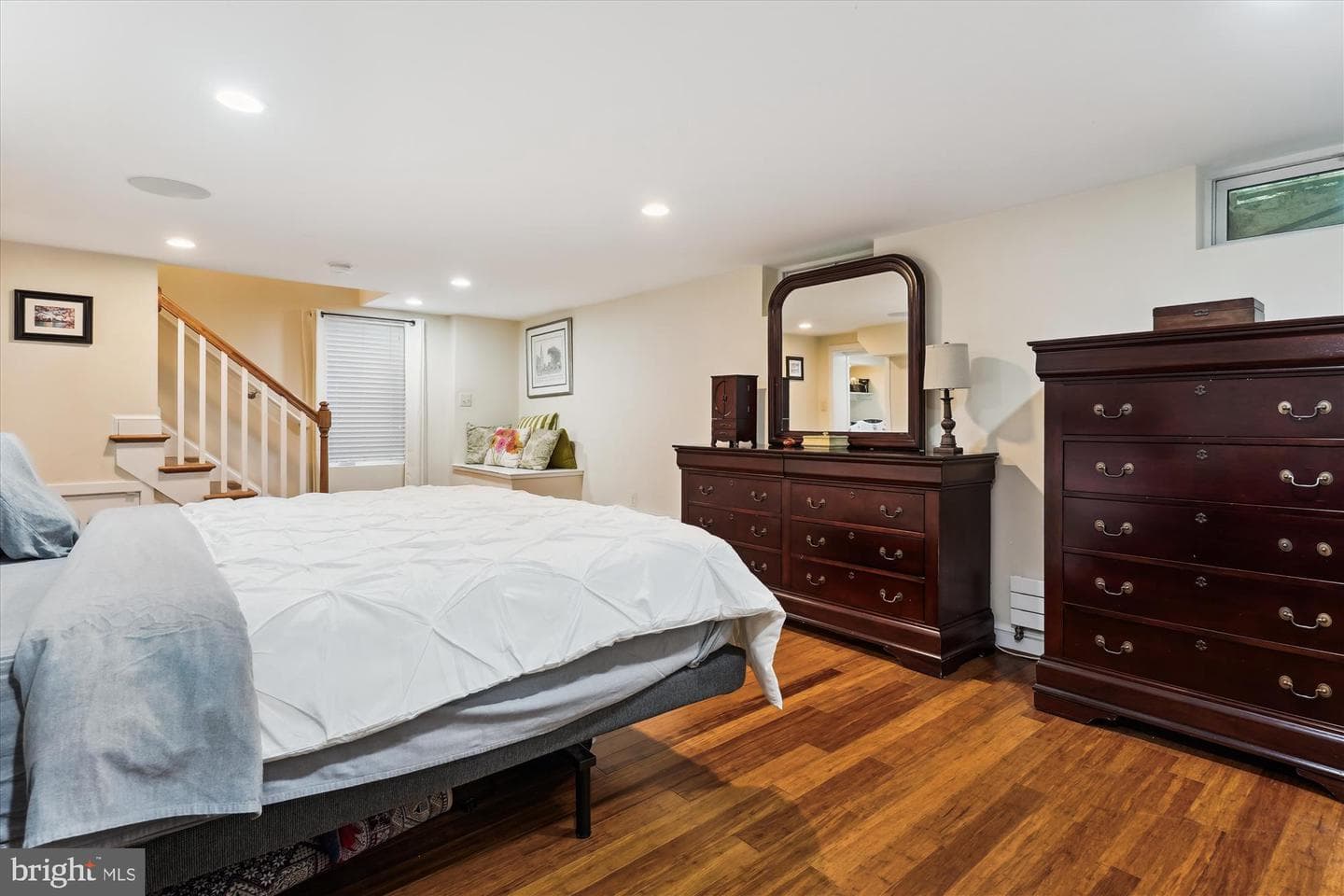 133 N Highland Street N photo 45