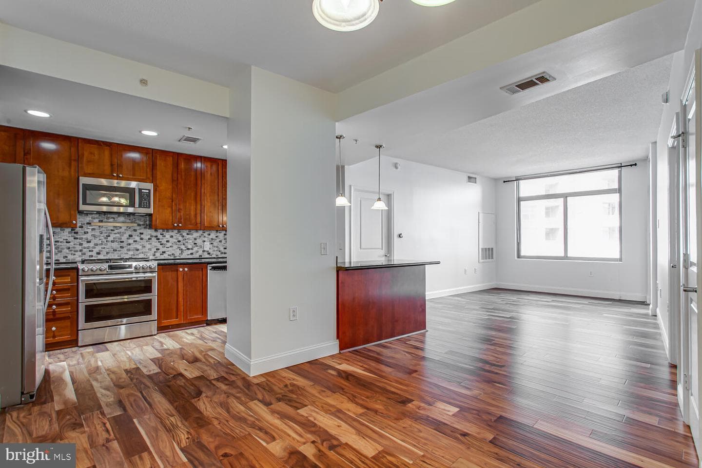 3650 S Glebe Road #239 photo 4