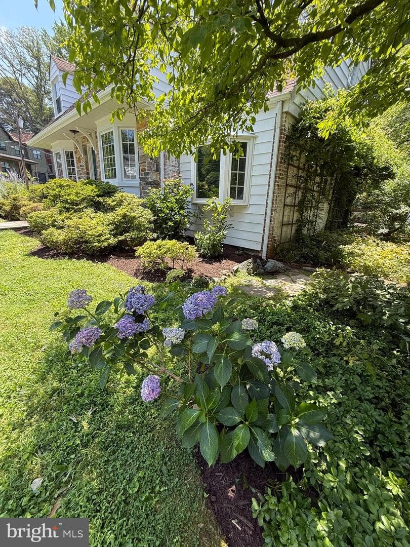898 N Kentucky Street photo 23