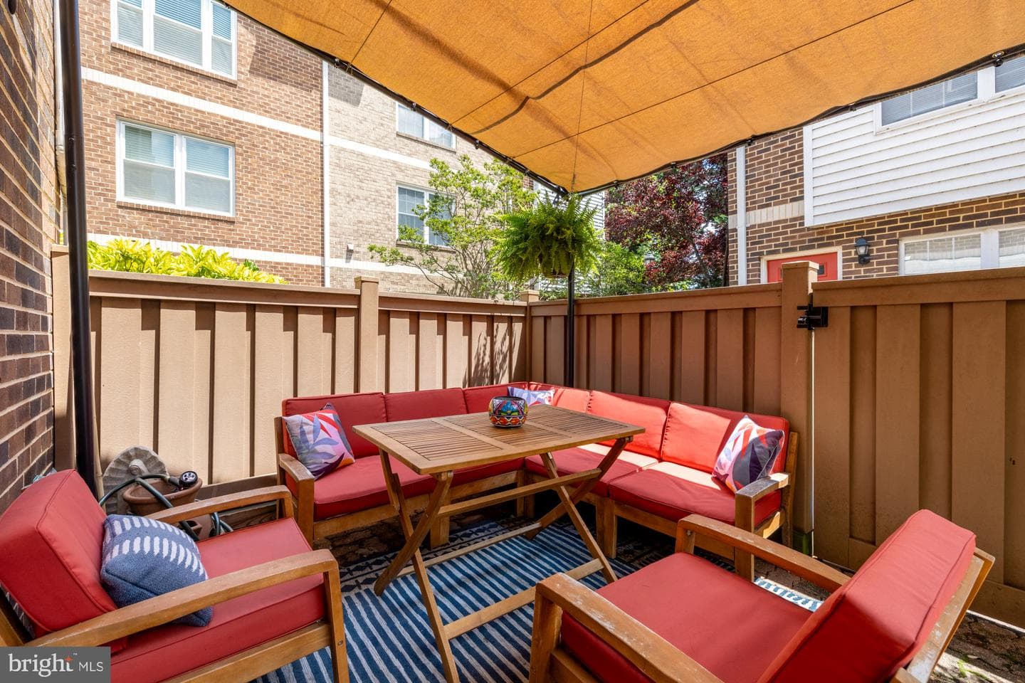 3034 S Glebe Road photo 16