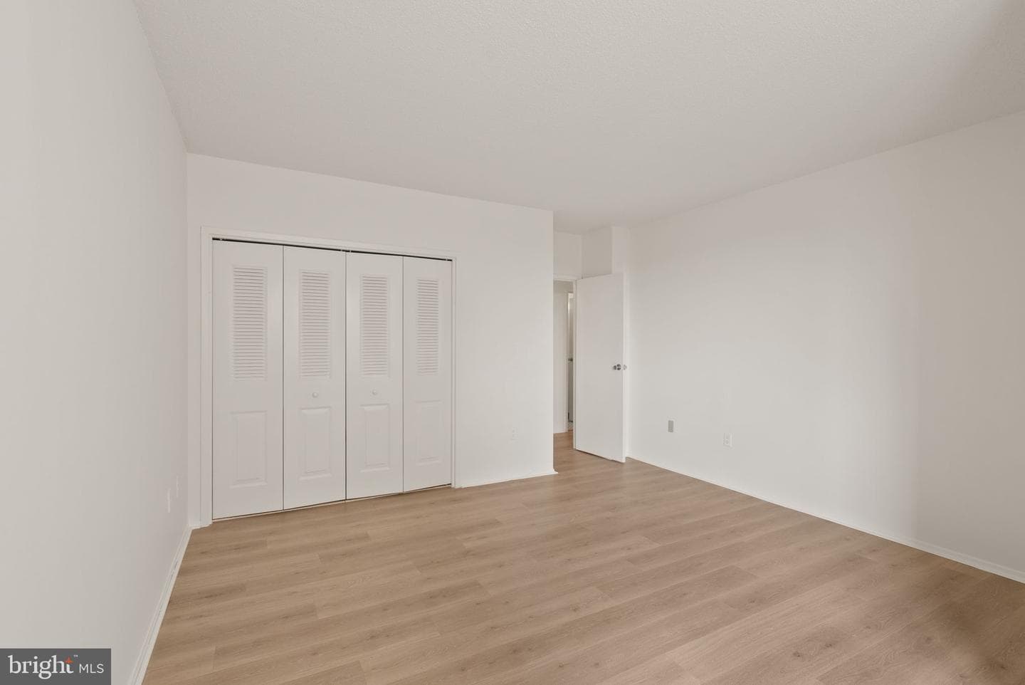 4141 N Henderson Road #518 photo 34