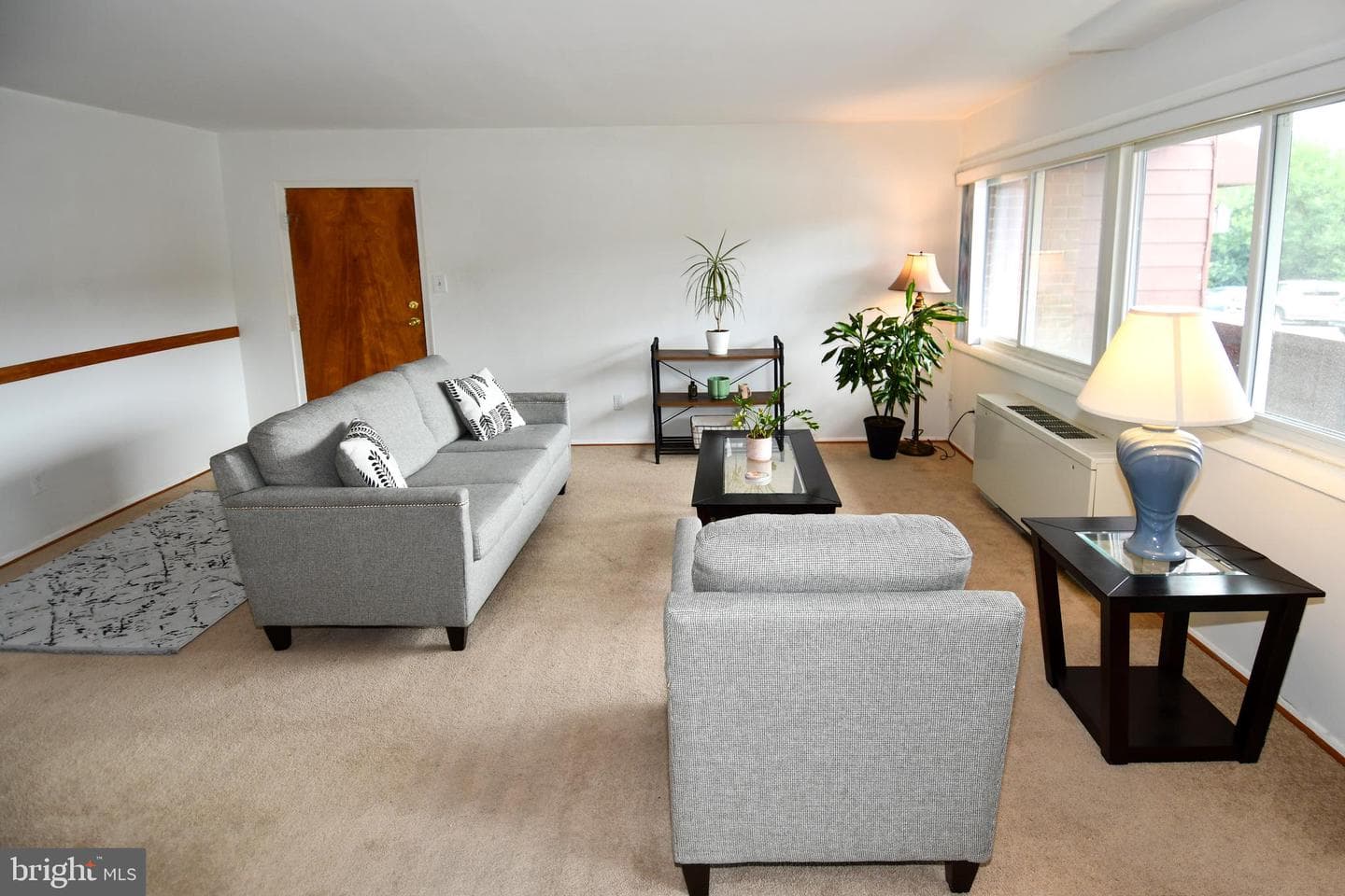 1519 S George Mason Drive #10 photo 2