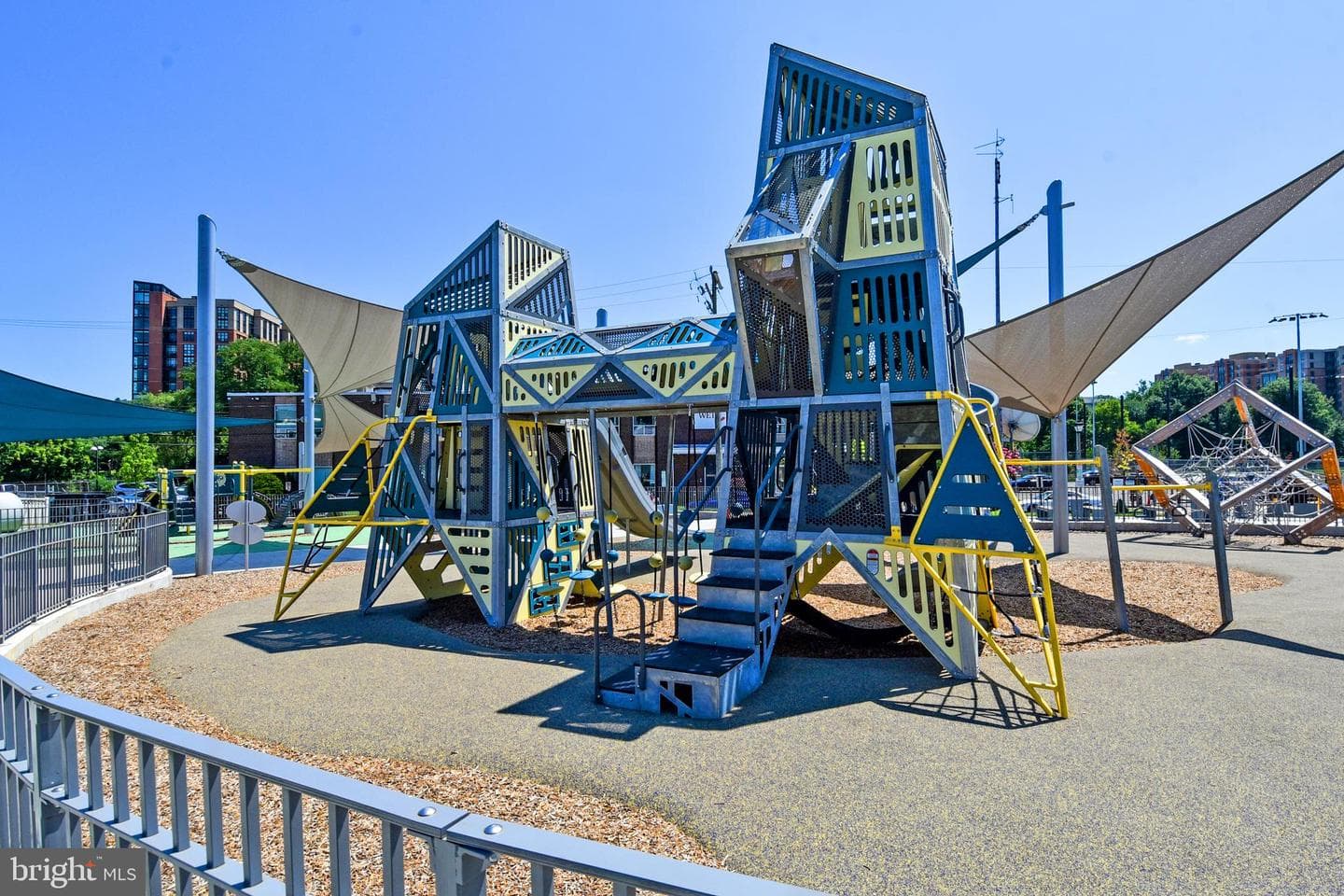 1519 S George Mason Drive #10 photo 42