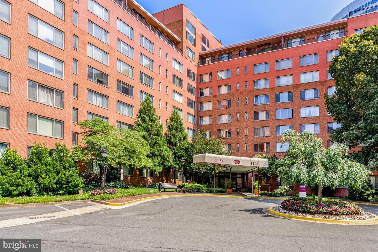 1121 Arlington Boulevard #342 photo 27