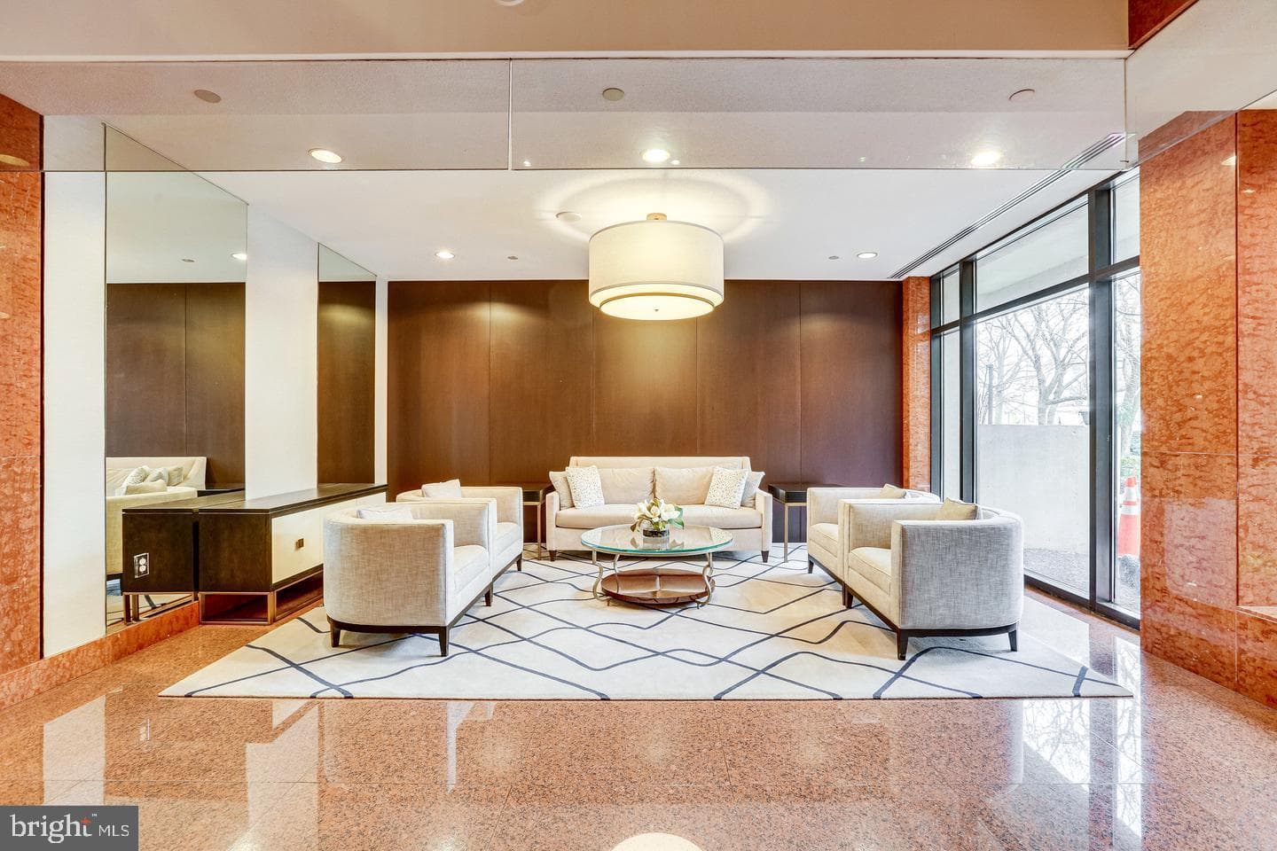 1530 Key Boulevard #221 photo 3