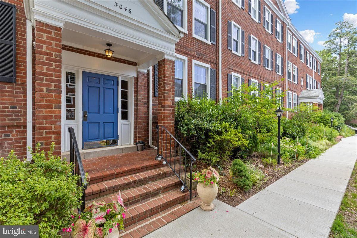 3046 S Buchanan Street #b2 photo 2