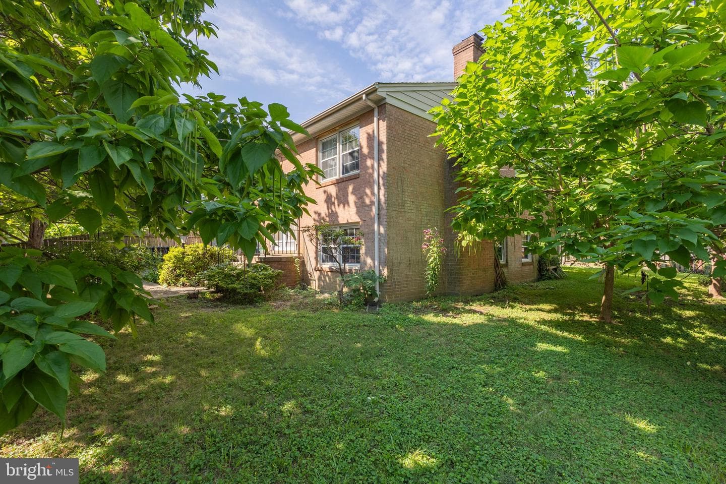 420 N Irving Street photo 2