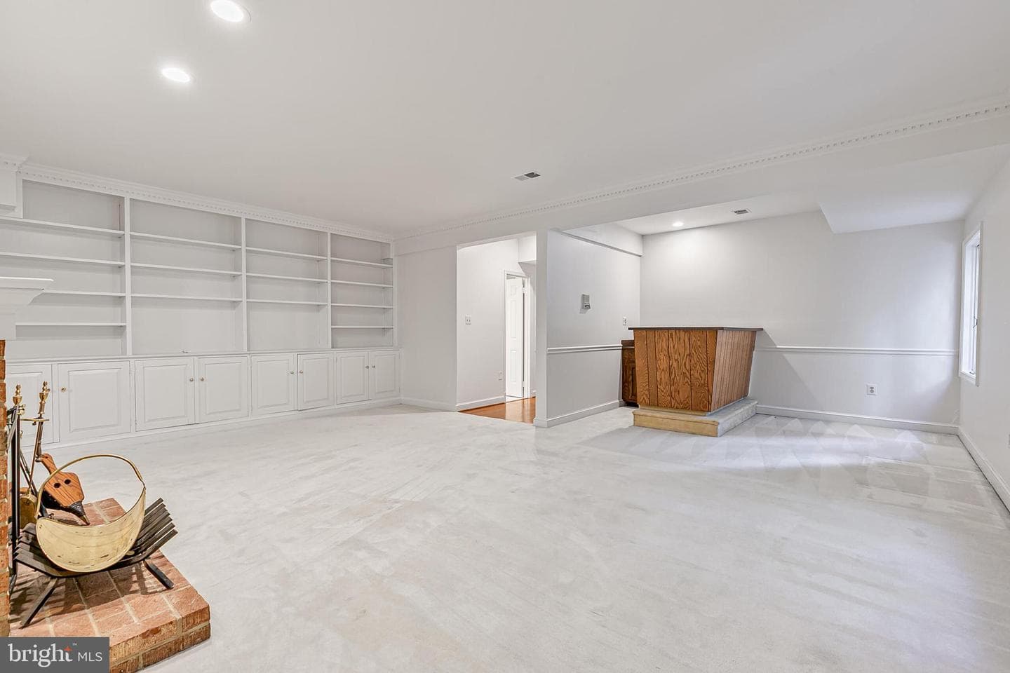 2424 S Queen Street photo 43