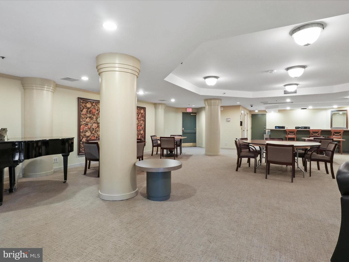 1600 N Oak Street #524 photo 30