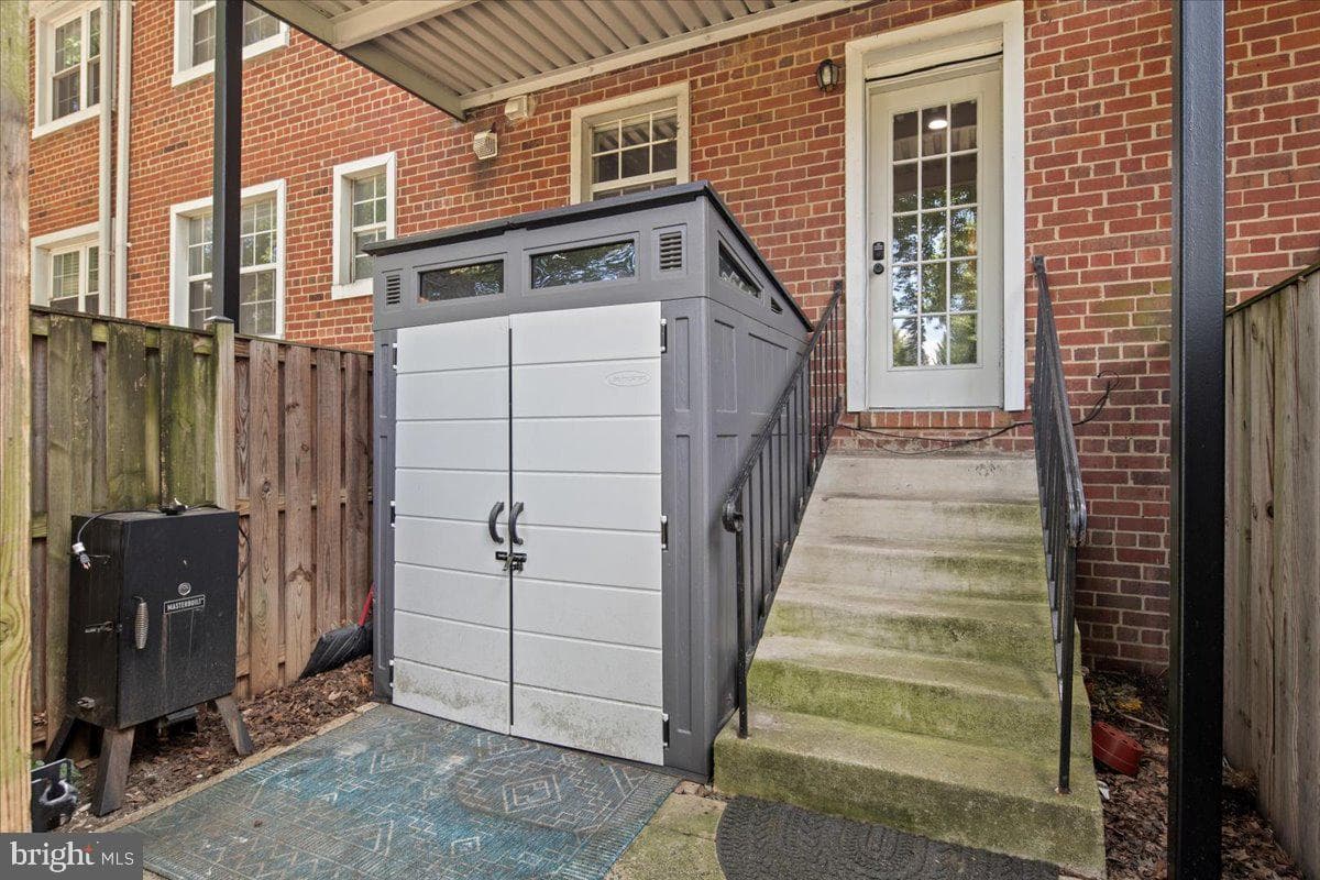 2833 S Wakefield Street #c photo 30