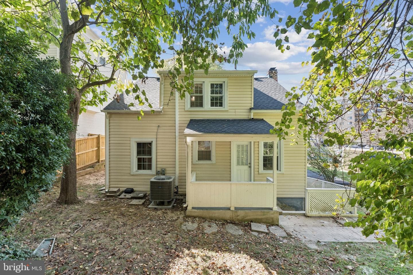 2153 N Taylor Street photo 31
