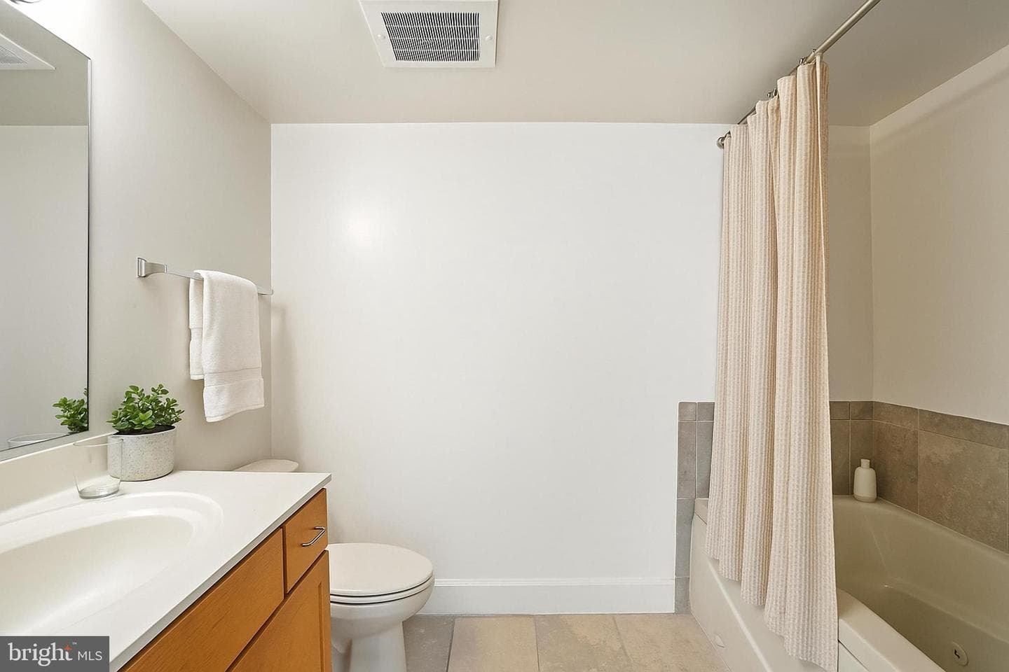 1205 Garfield Street #808 photo 11
