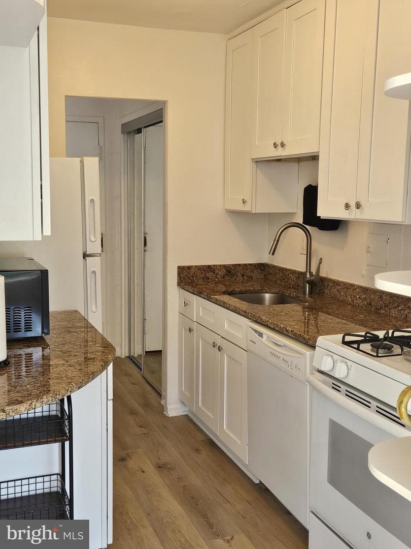 1210 N Taft Street #710 photo 16