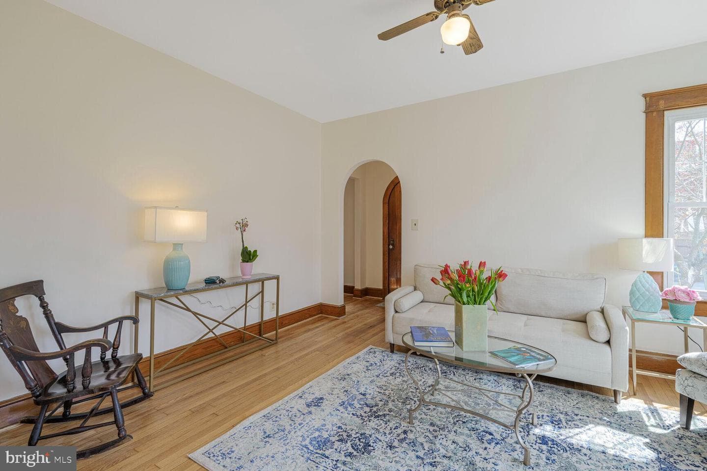 2114 N Oakland Street photo 5