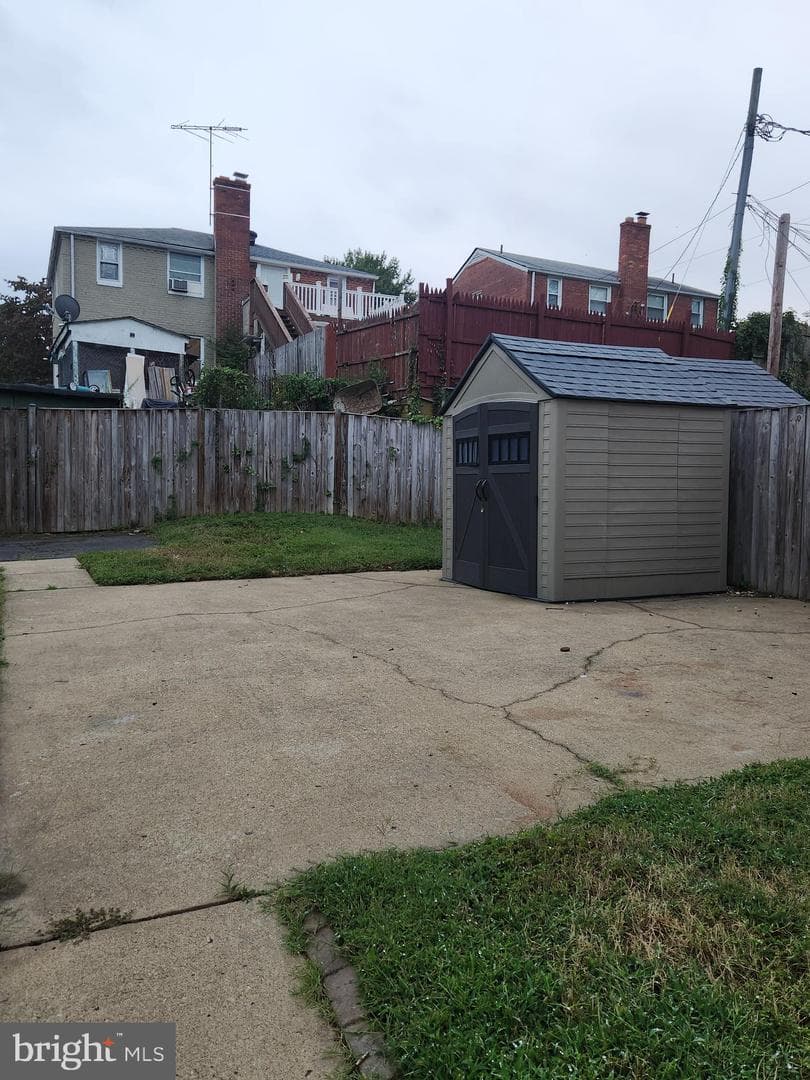 2448 S Monroe Street photo 14