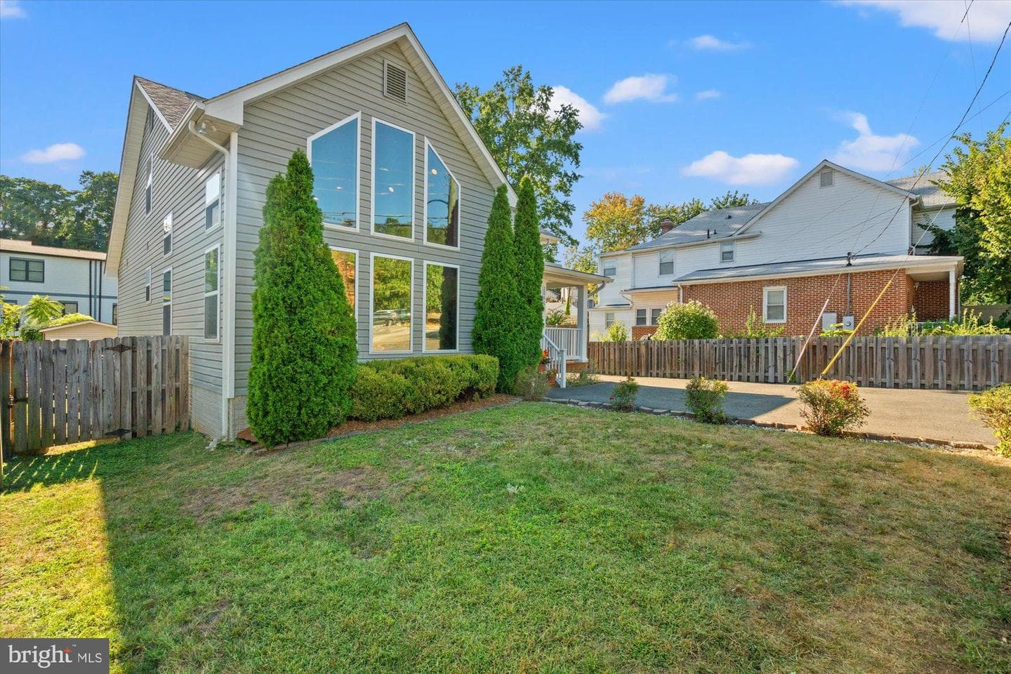 2046 S Shirlington Road photo 26