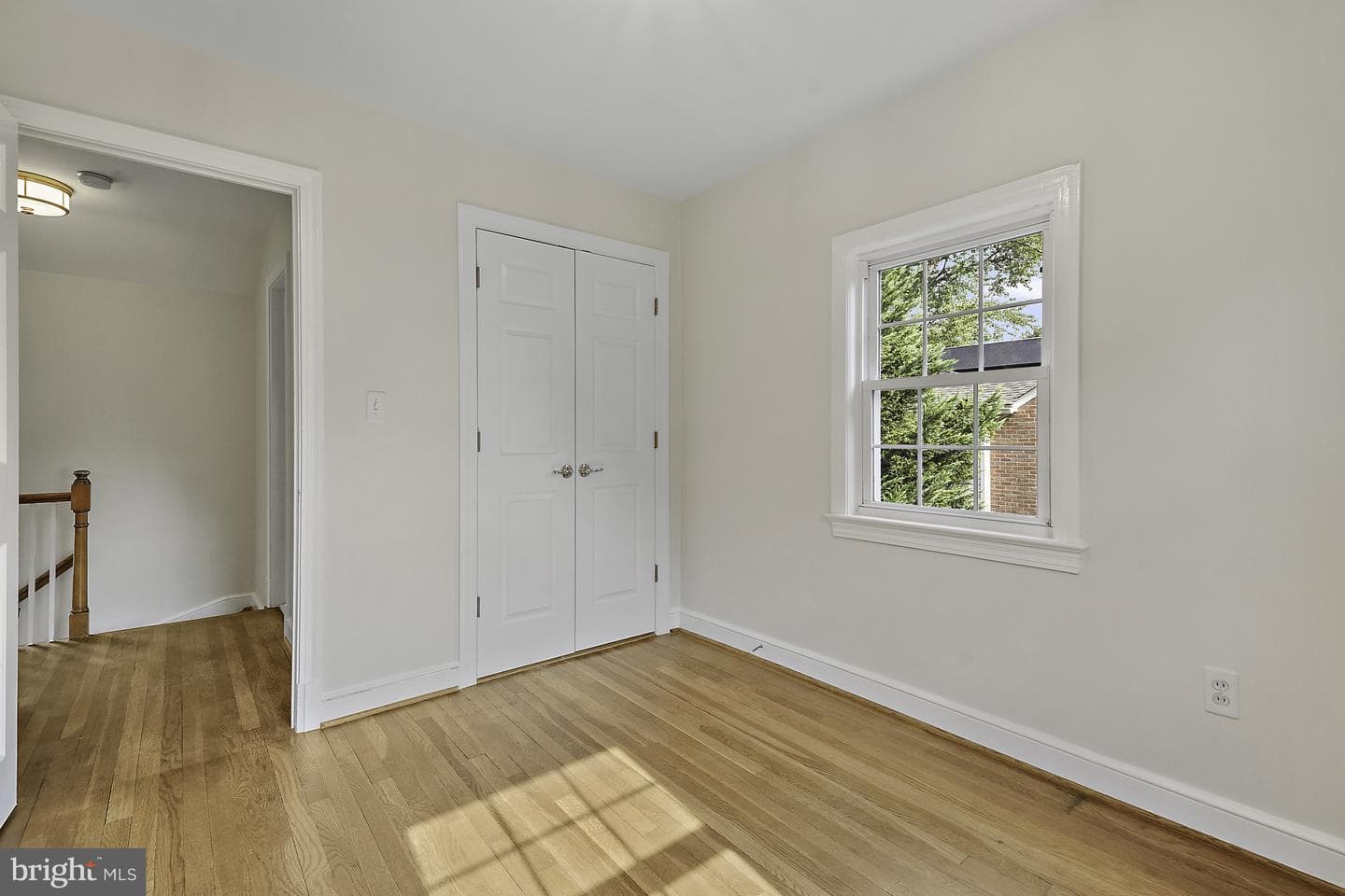 226 N Edison Street photo 17