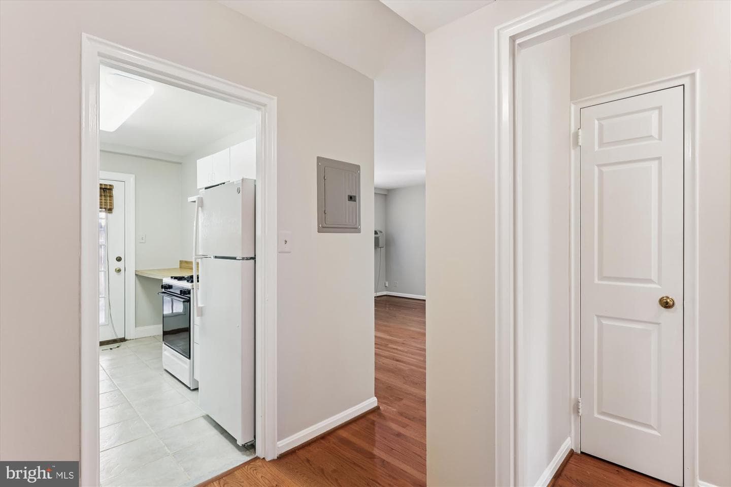 110 N George Mason Drive #110-3 photo 2