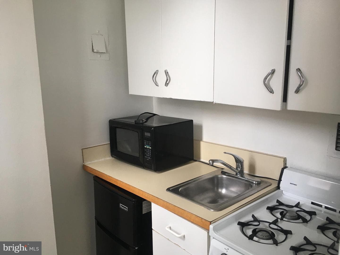 1121 Arlington Boulevard #827 photo 8