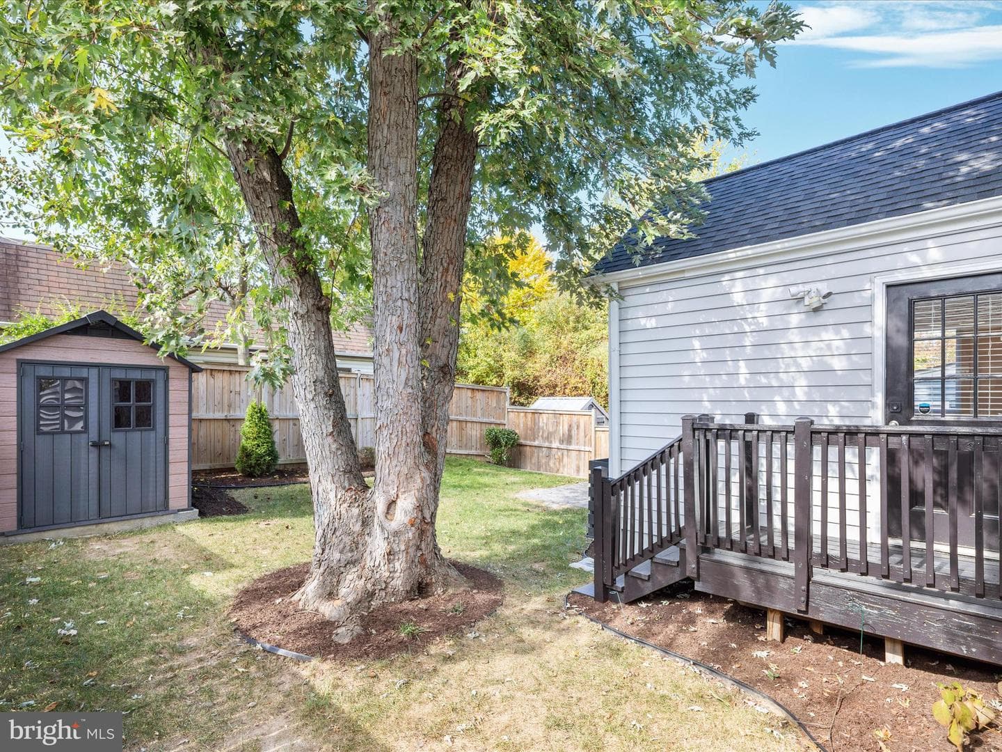 112 S Barton Street photo 37