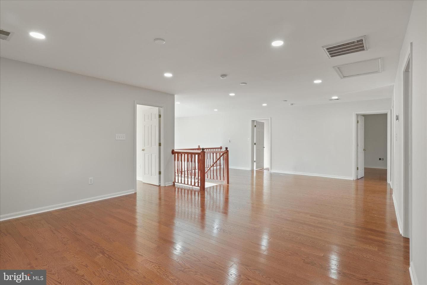 2659 Military Road photo 32